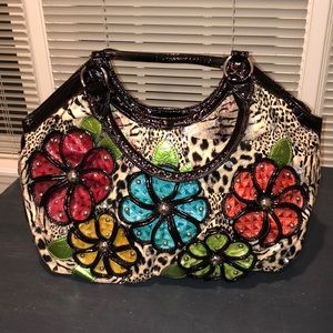 Colorful Flower pocketbook with zipper closure